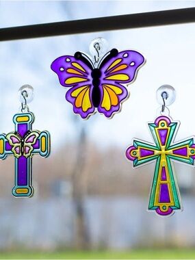 24 PC KIDS PAINTABLE SUN CATCHERS PLASTIC 3"- 4" WITH SUCTION CUP HANGERS